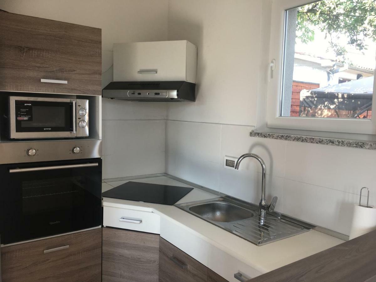 Apartment Grey Porec Esterno foto
